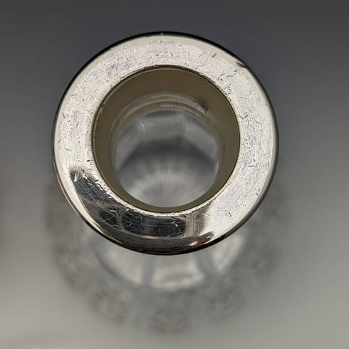 英國復古切割玻璃銀盤裝飾醒酒器一對